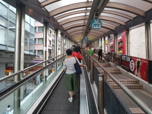 The Midt Level escalators