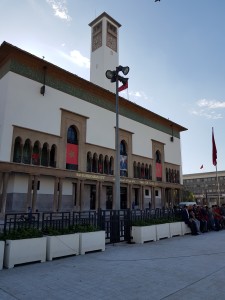 Casablanca city hall - highly secured. Search for a cache here...