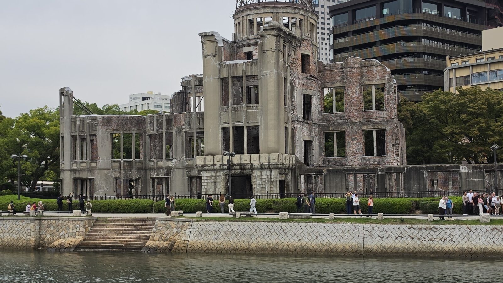 Hiroshima Between History and Okonomiyaki – Day 21