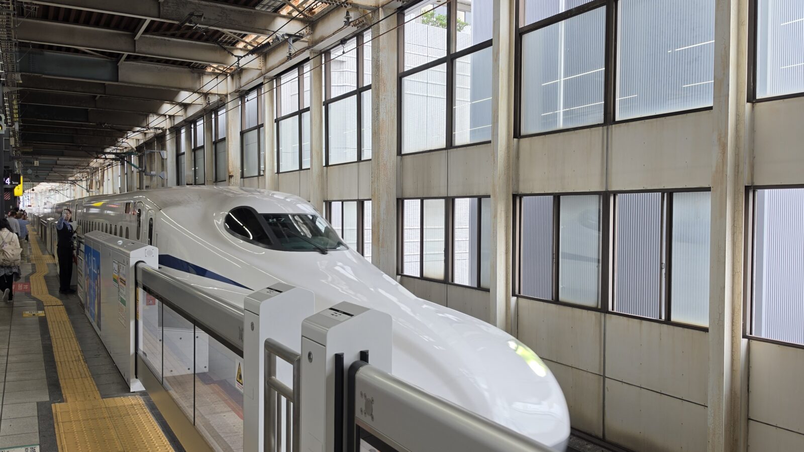 Time Travel in a Green Car, Gold Perks in Narita – Day 23